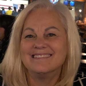 Meet your Posher, Fay